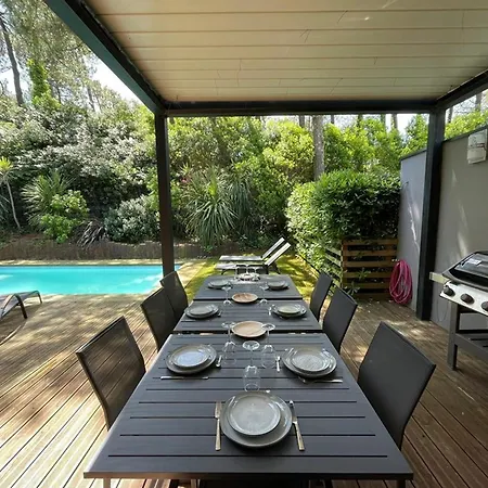 Spacieuse, Haut De Gamme, Avec Piscine Chauffee, Proche Plage & Jardin Arbore - Fr-1-413-244 Villa *